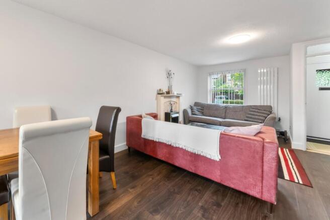 3 bed Semi-Detached for sale Image 4