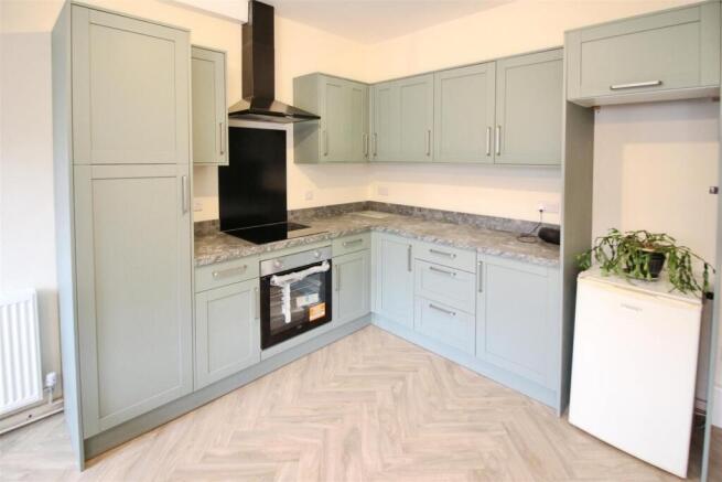 2 bed Terraced for sale Image 2
