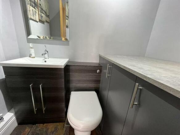 Cloakroom/ WC