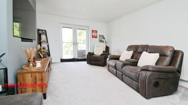2 bed Apartment for sale Image 6