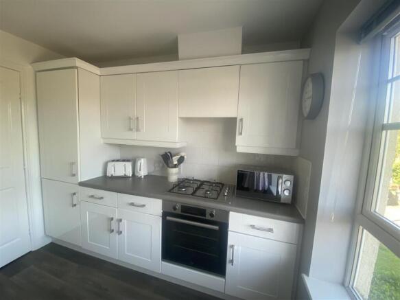3 bed Apartment for sale Image 5