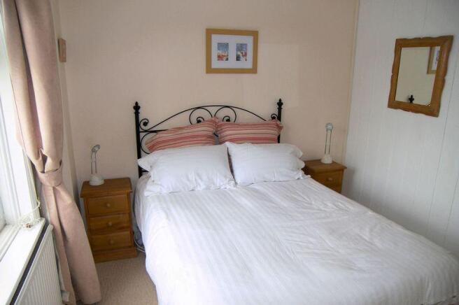 Bedrooms 2
