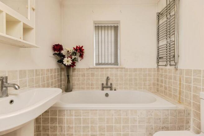 3 bed Detached Bungalow for sale Image 6