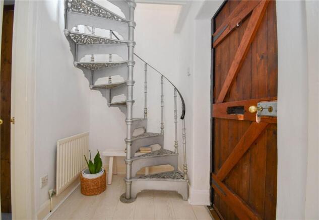 School Hill, Heswall, Wirral photo 4