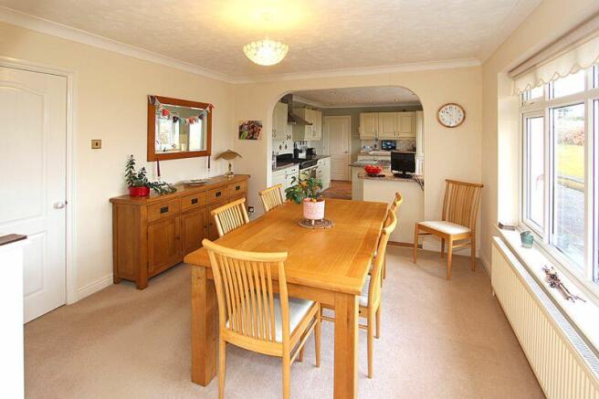 Dining Room (alternative view)
