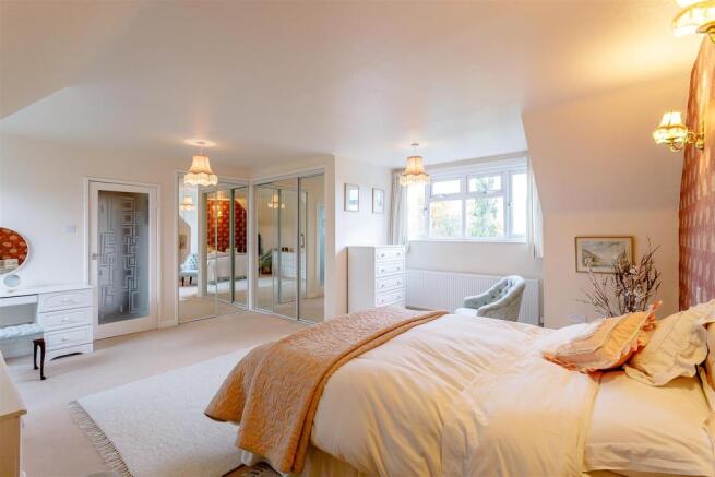 8368109-interior07.jpg