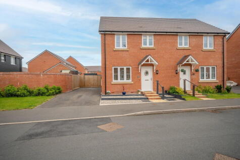 Swaledale Road, Kingstone, Herefordshire, HR2 9JH
