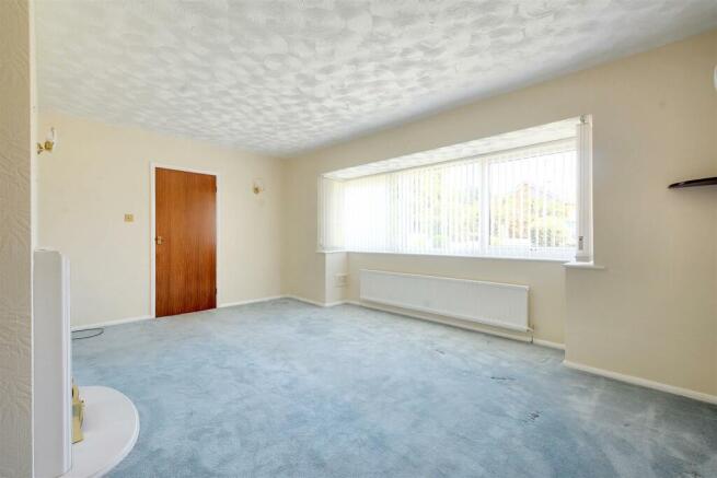 Living Room_2.jpeg