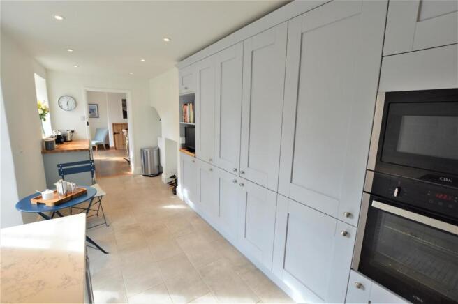 Kitchen breakfast room