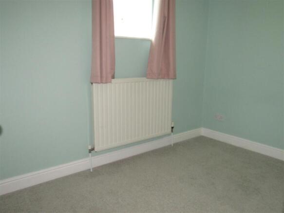 3 bed House for sale Image 10