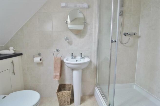 EN-SUITE-SHOWER ROOM