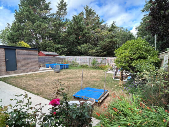 GARDEN