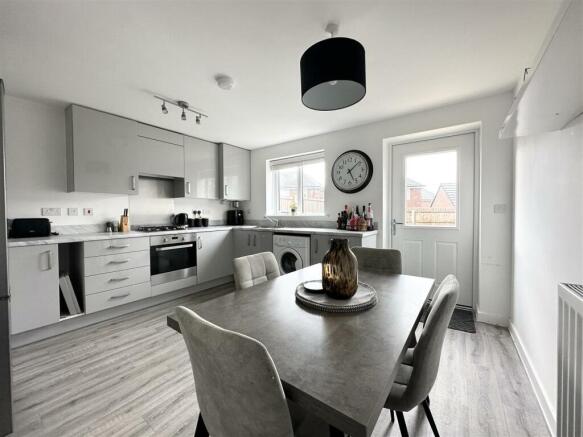 Dining Kitchen