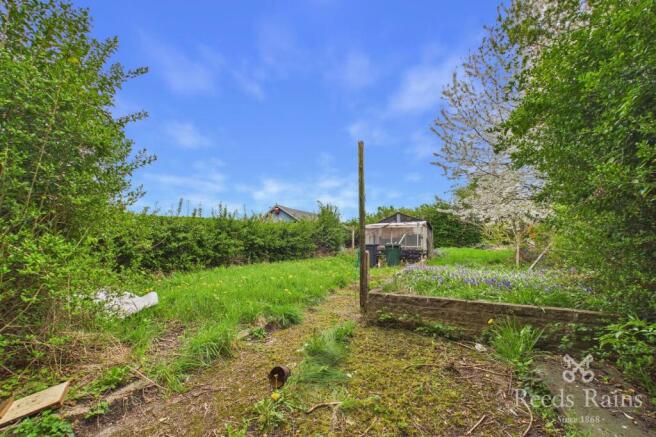 3 bed Terraced for sale Image 10