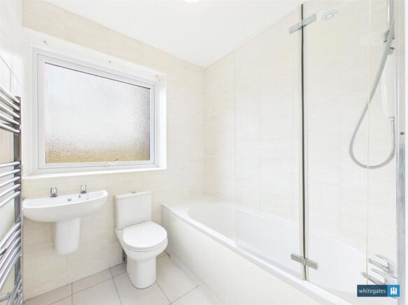 2 bed Apartment for sale Image 12