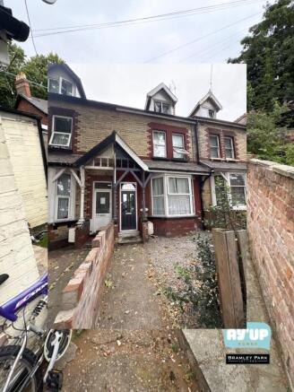 1 bed House Share to rent Image 12