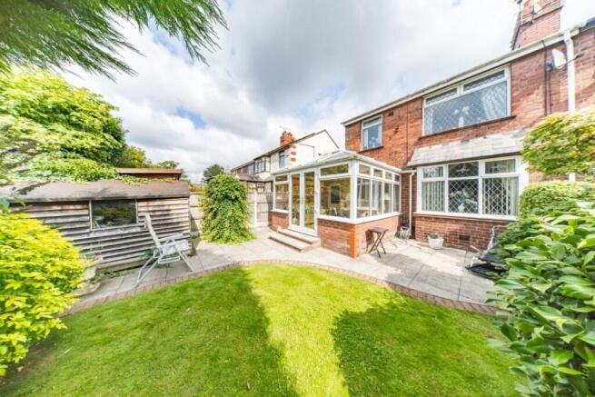 5 Portico Avenue garden 3.jpg