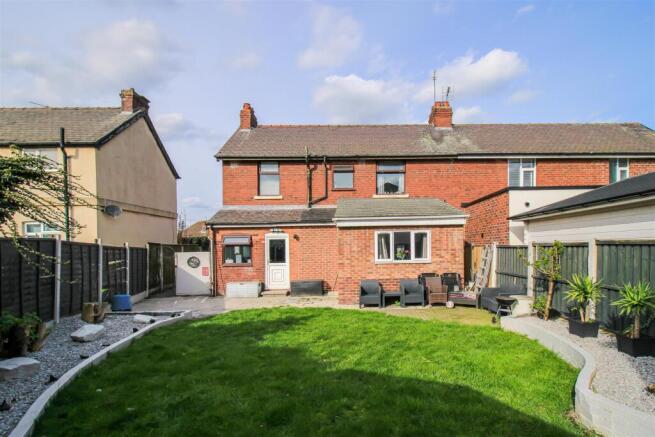 3 bed Semi-Detached for sale Image 10