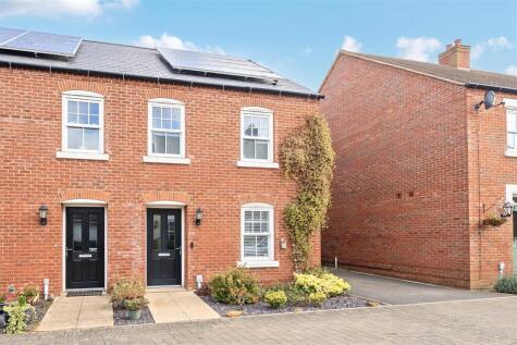 Midsummer Grove, Great Denham
