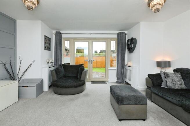 4 bed Detached for sale Image 10