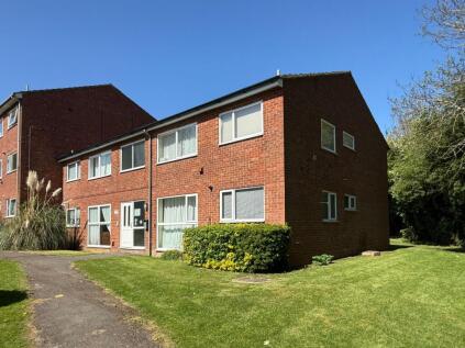 Lodge Close, Greenhill Court Lodge Close, OX16