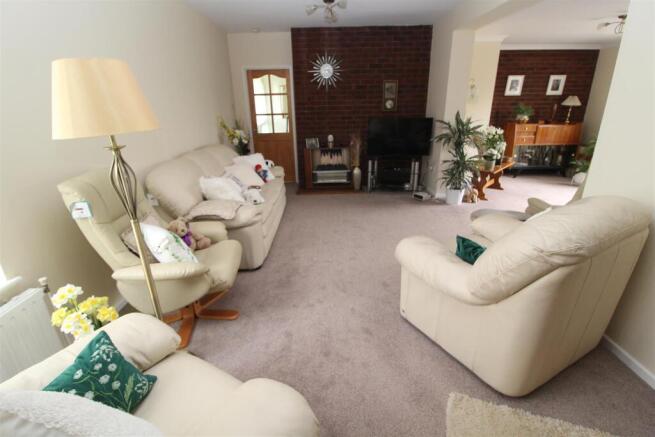 Pightle Close, Elmswell, Bury St. Edmunds photo 4