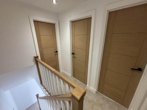 3 bed Terraced for sale Image 9