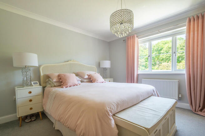 6 Shepherd Close-...