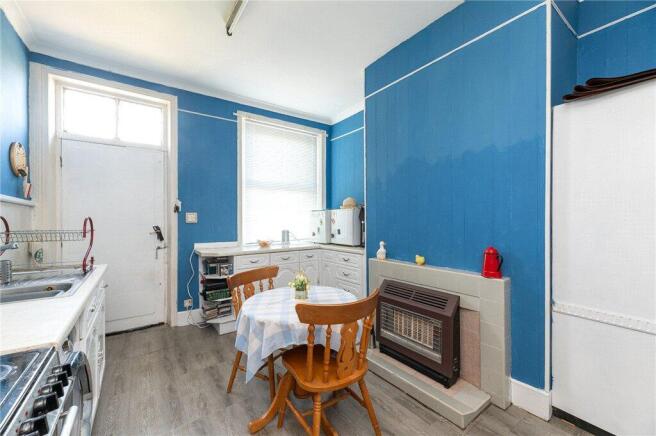 4 bed Terraced for sale Image 9