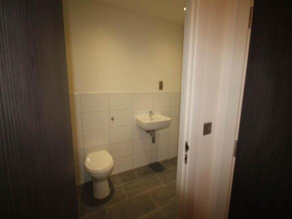 2 bed Flat to rent Image 4