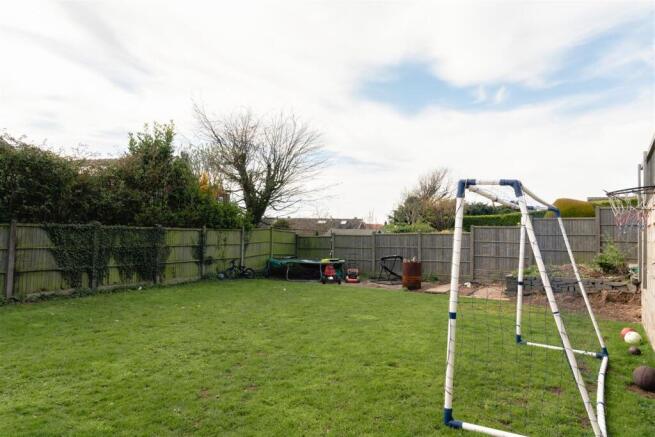 Redoak Avenue, Barrow-In-Furness photo 4