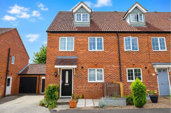 39 Hectors Way, Oakham.JPG