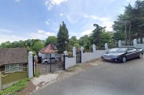 St Bees, Bunkers Hill, Belvedere DA17 6LH