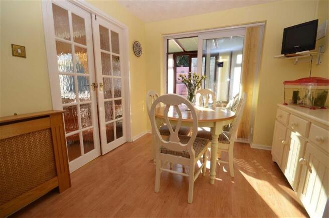 DINING AREA PHOTO