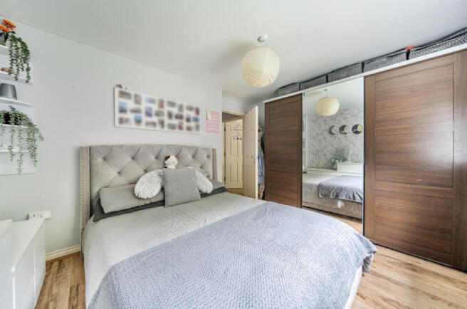 1 Endeavour Place, Columbus Drive, Sarisbury Green, Fareham photo 4