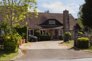 Oak Cottage, Lodge Lane, Redhill RH1 5DJ