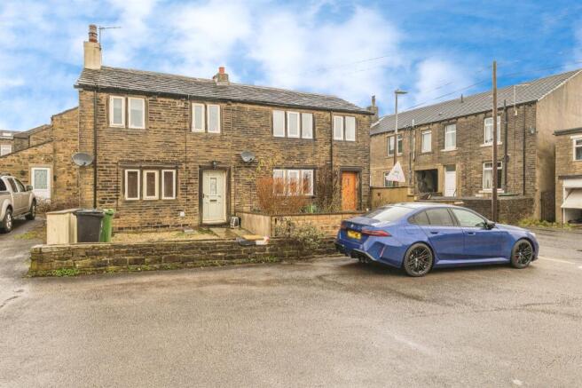 2 bed Semi-Detached for sale Image 12