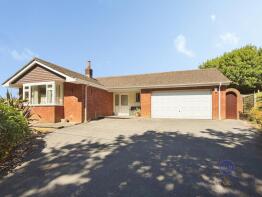 Roseberry, Harcombe Road, Axminster EX13 5TB