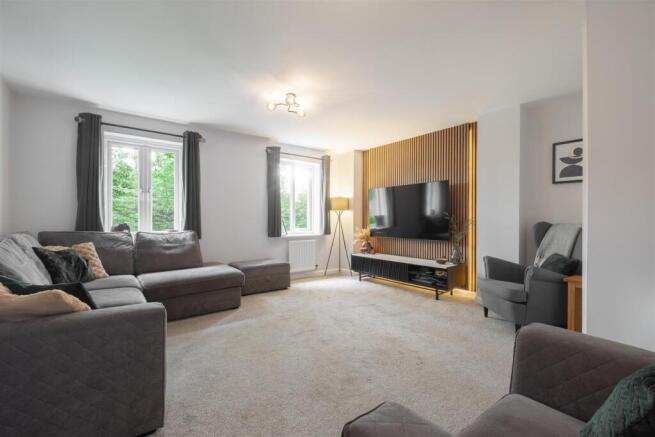 3 bed Terraced for sale Image 4