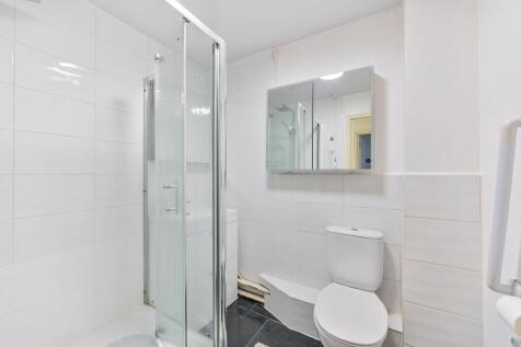 Bristow Road, Hounslow, TW3