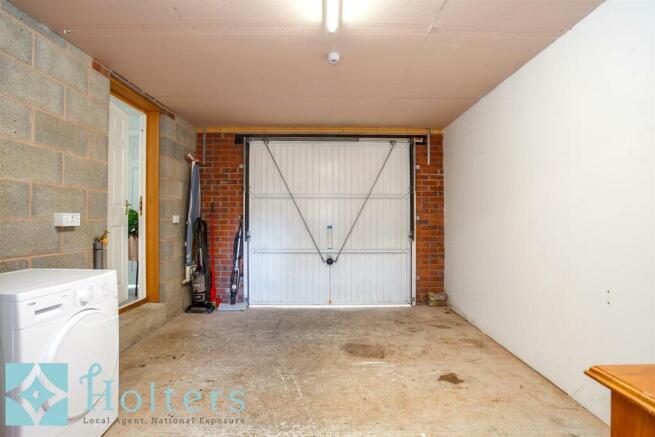 Garage Angle 2.jpg