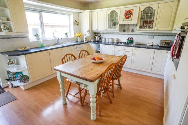 Kitchen/Breakfast
