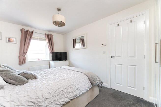 4 bed Detached for sale Image 12