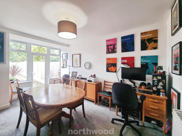 3 bed Semi-Detached for sale Image 4