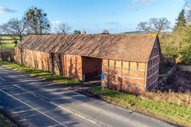 Barn/Outbuildings