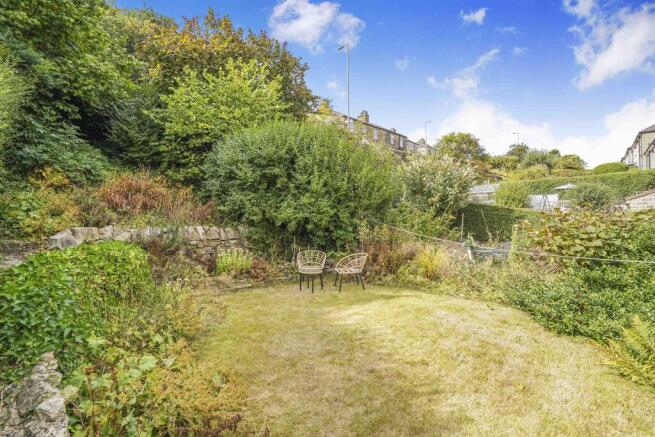 3 bed Semi-Detached for sale Image 2