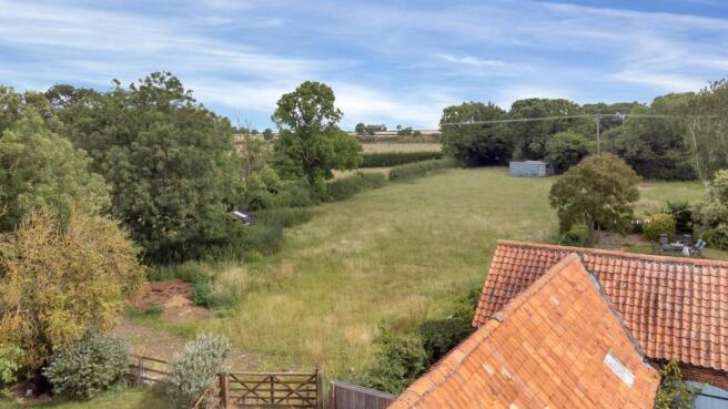 PADDOCKS