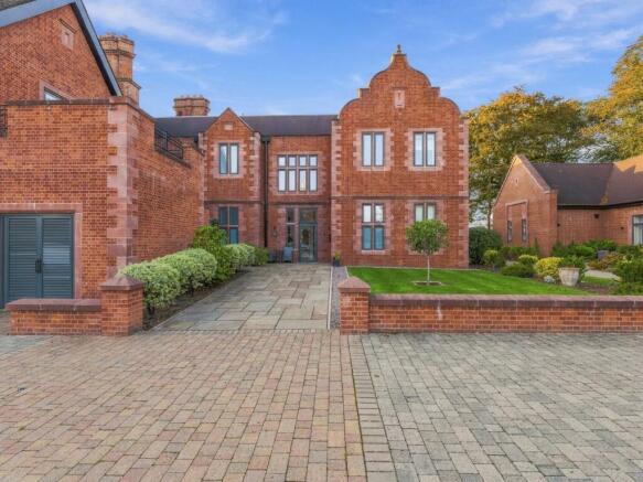 2-bed flat on  Blackdown, Leamington Spa, CV32, £550,000