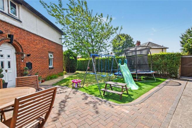 3 bed Semi-Detached for sale Image 8