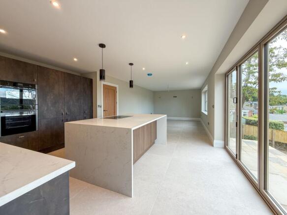 4 bed Detached for sale Image 5
